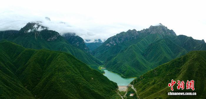 图为临夏州临夏县太子山水库。(资料图)张振华摄